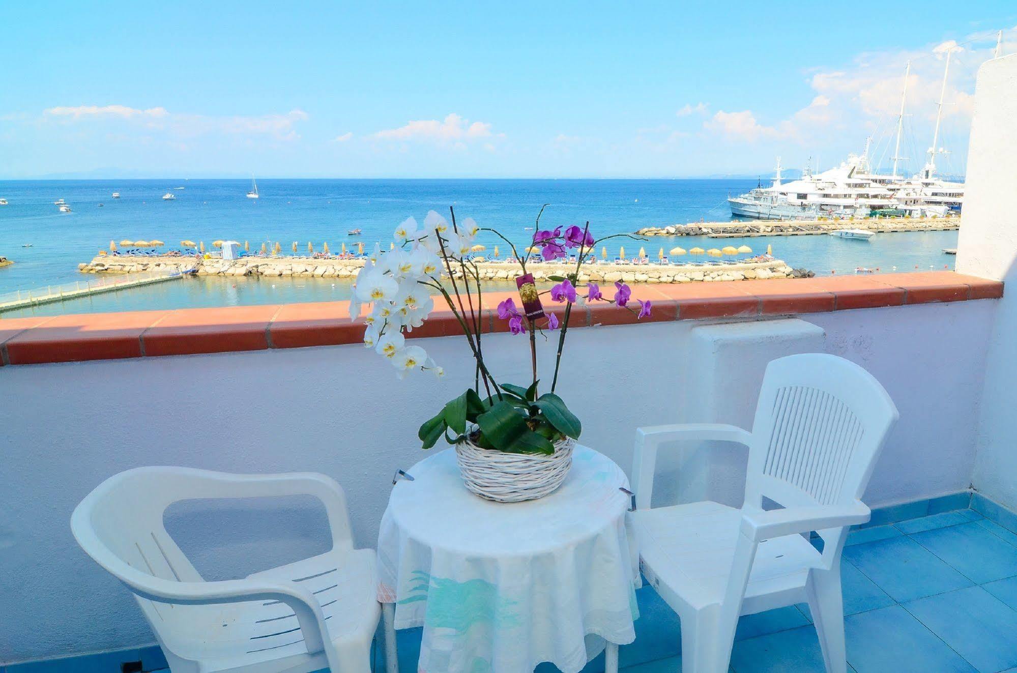 Hotel Terme Marina Lacco Ameno  Екстериор снимка