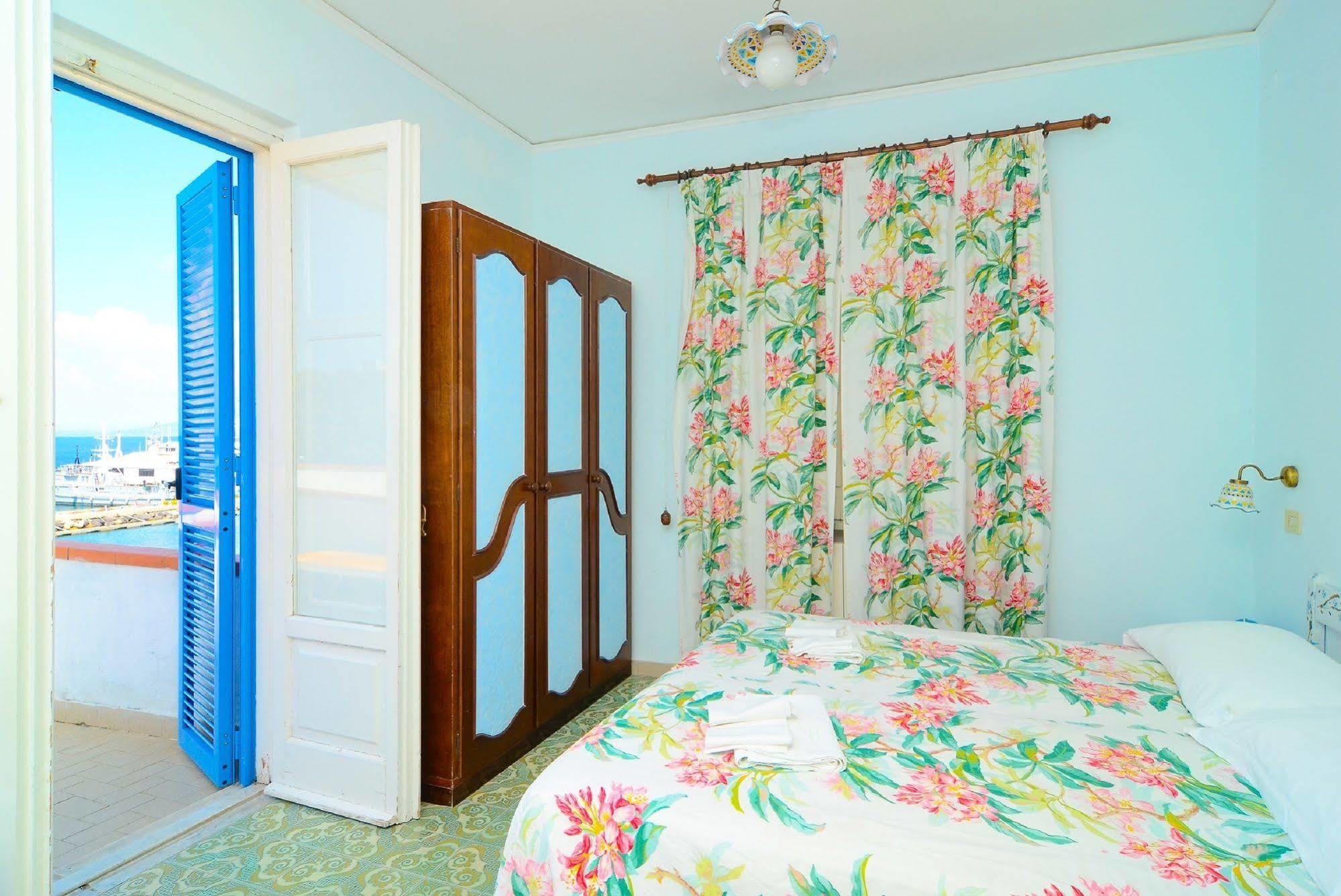 Hotel Terme Marina Lacco Ameno  Екстериор снимка